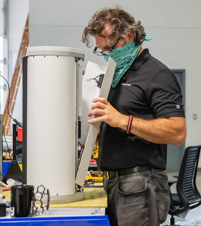 AvaUV concept capsule assembly