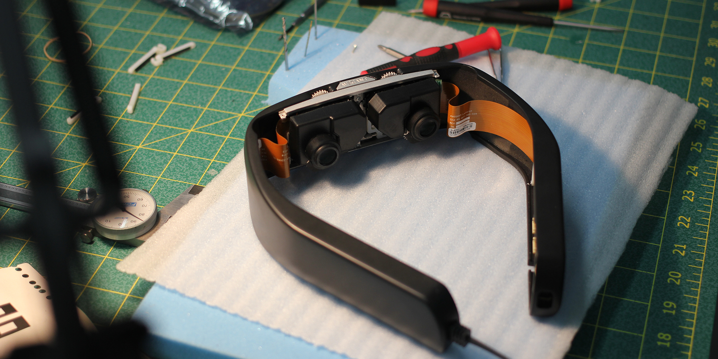 Avegant glyph assembly